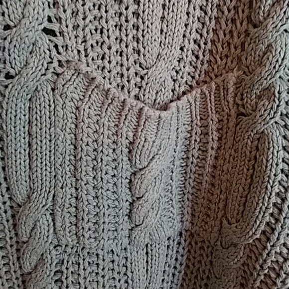 Sweater - Picture 2 of 4